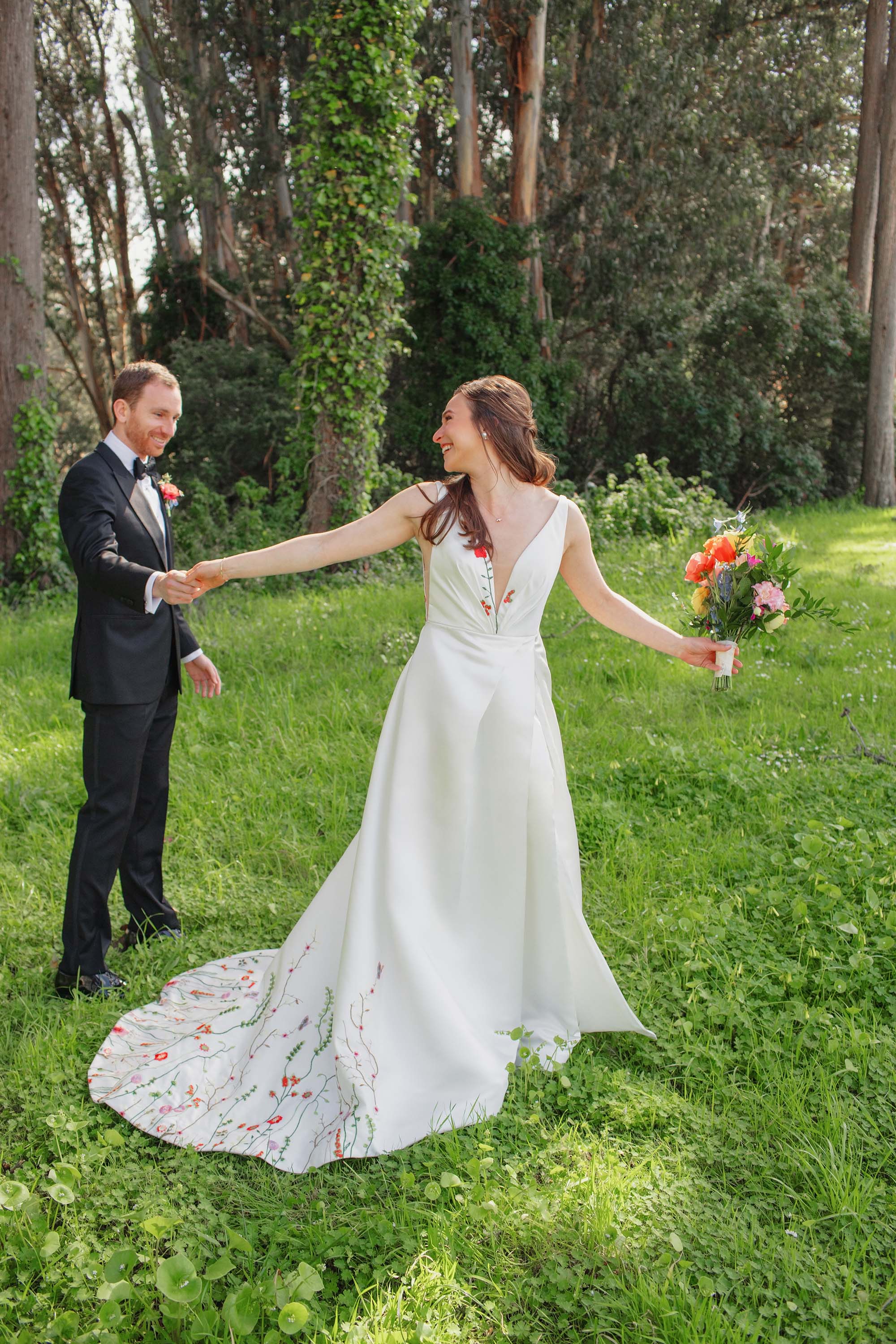 First look: Bride and groom see each other for the first time on their wedding day