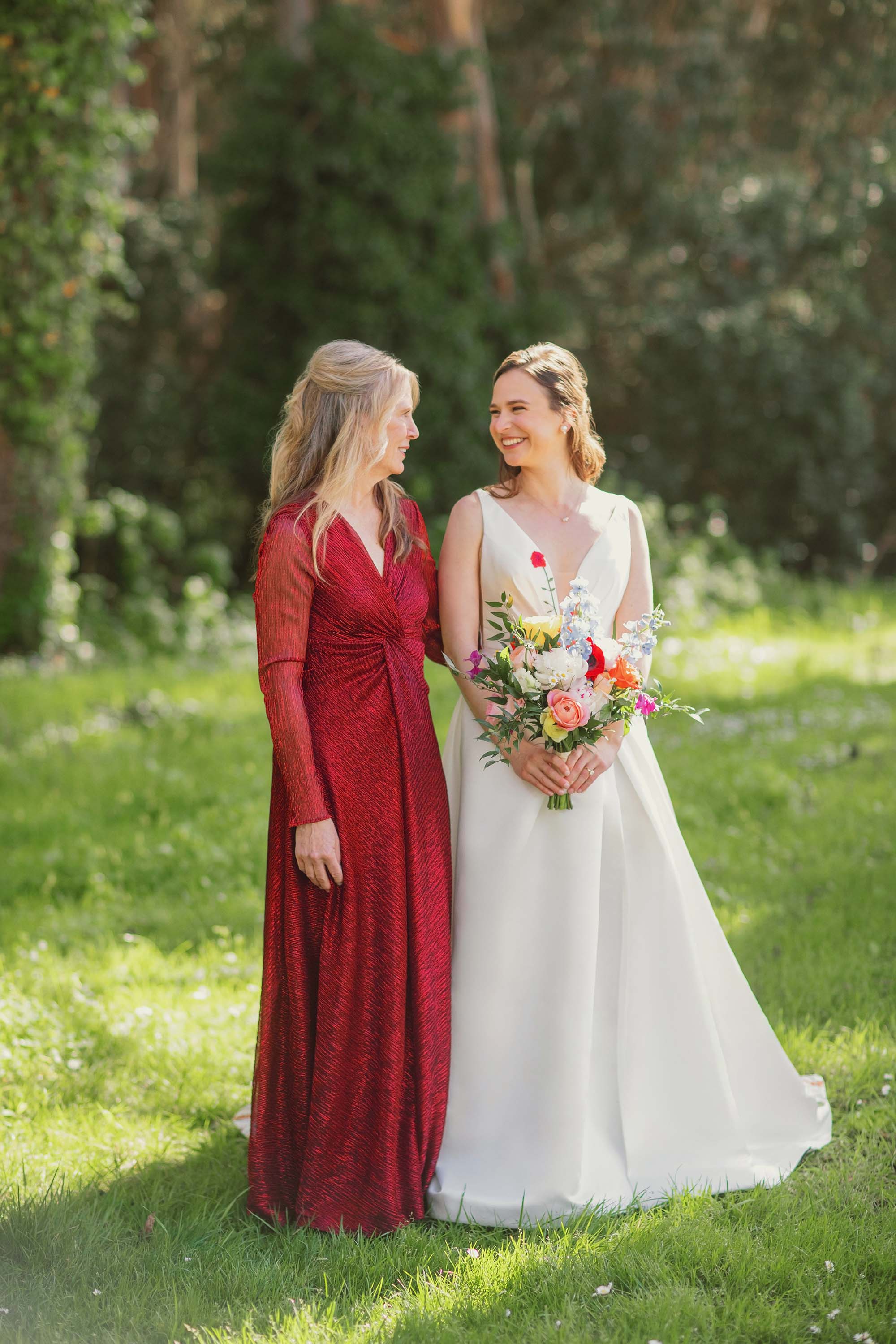 Portrait of bride with her mother. Moments before wedding ceremony at Presidio Golf Course. Credit: Love Knot Photography by Isaac Klotz
