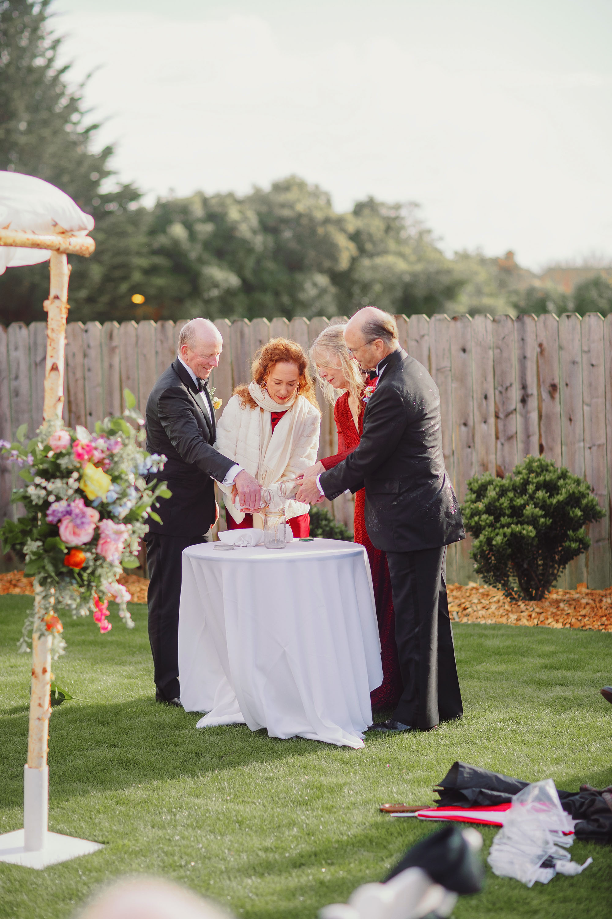 San Francisco Presidio Golf Course Wedding, beautiful moment with the parents. Credit: Love Knot Photography by Isaac Klotz