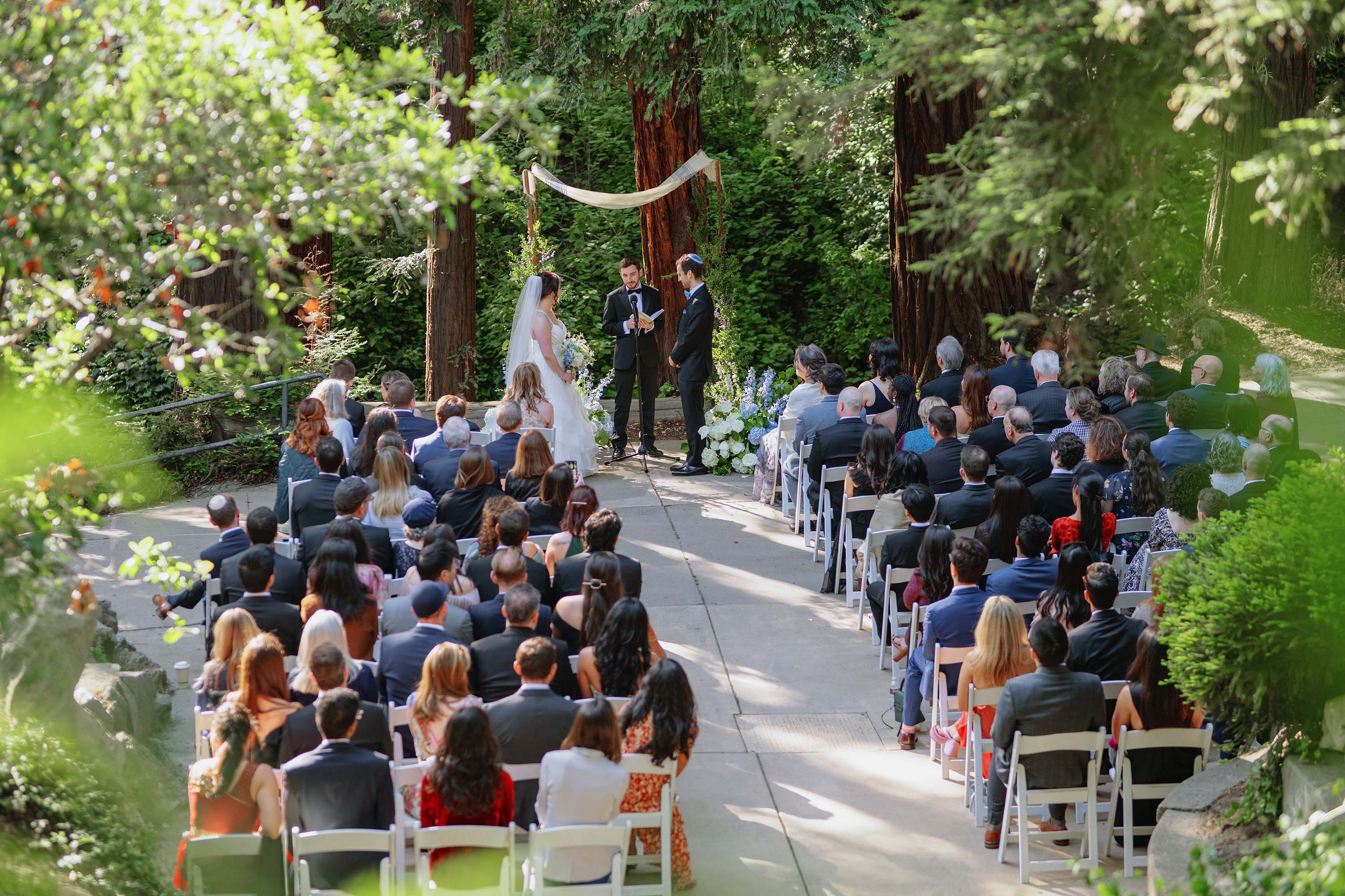 incredible wedding ceremony in Oakland, California